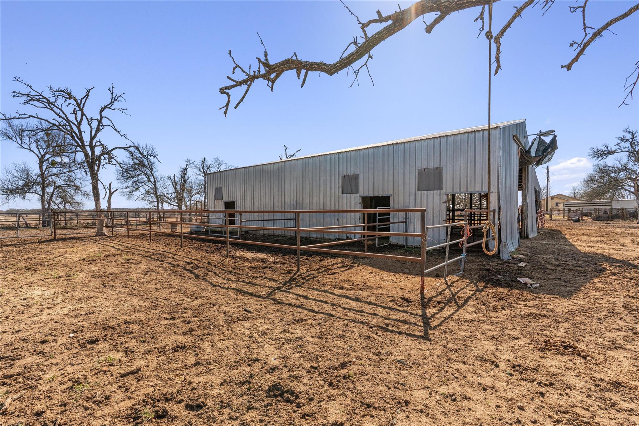 173 County Road 458A, Thorndale, TX 76577