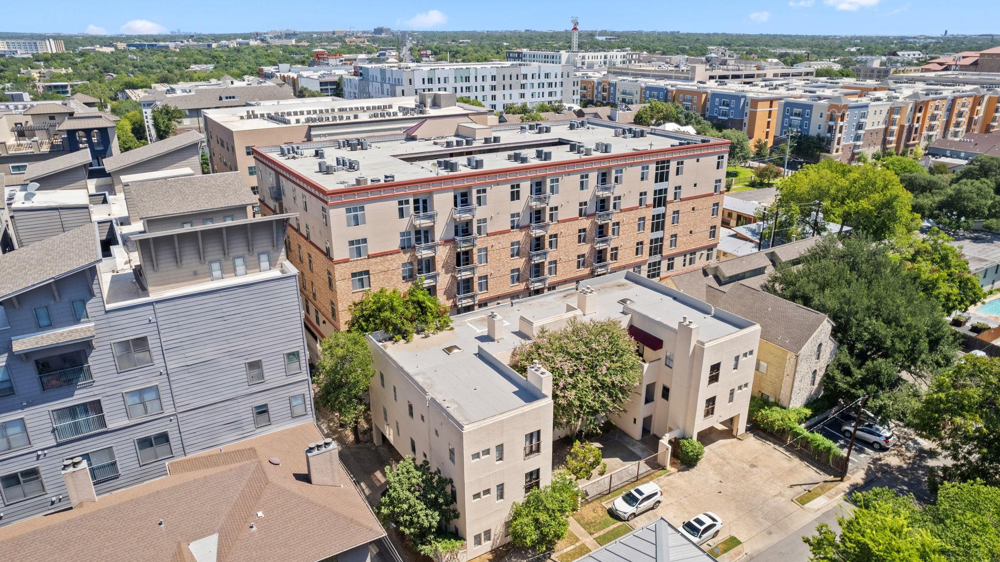 712 GRAHAM Pl # 302, Austin, TX 78705