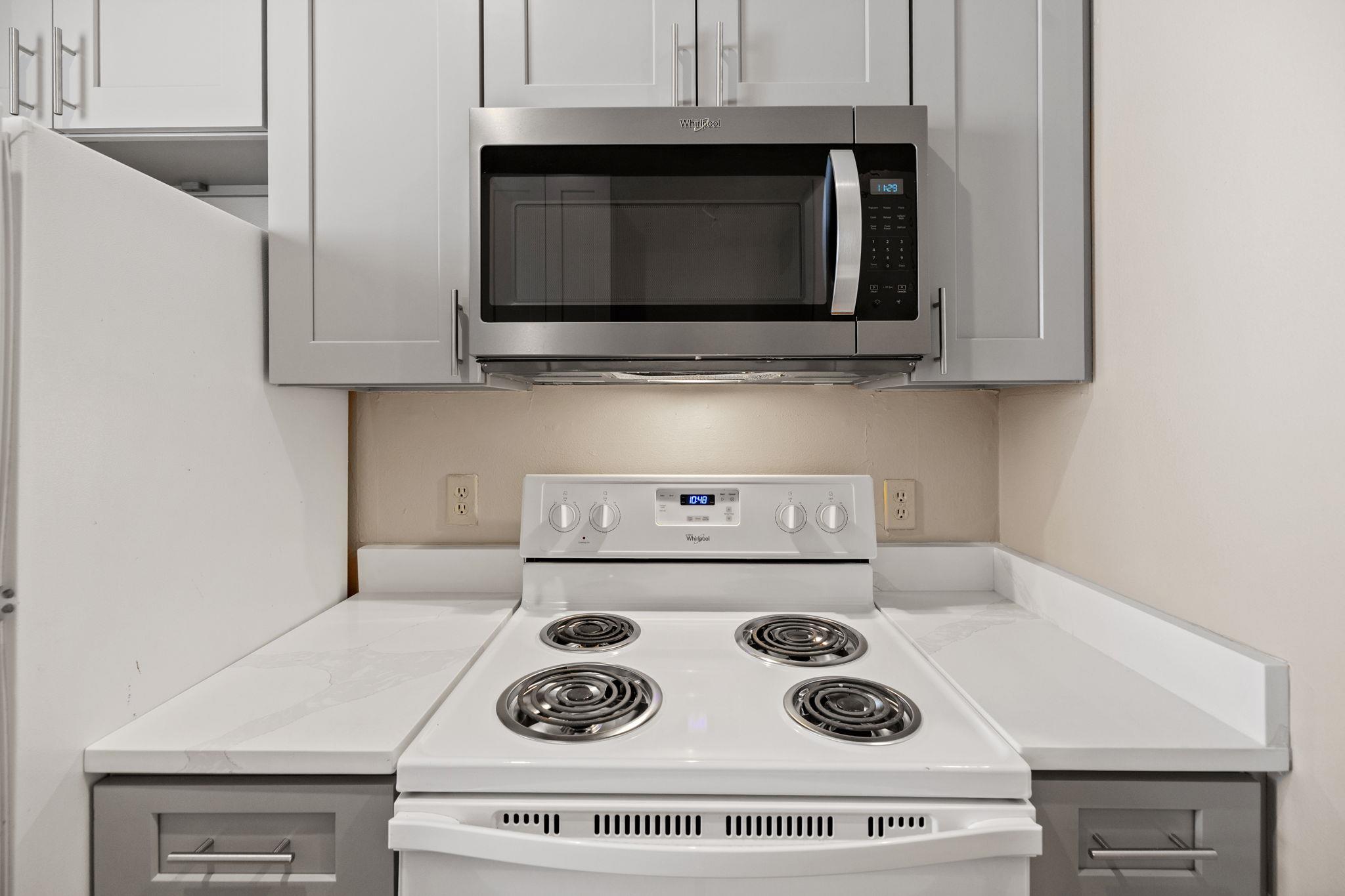 712 GRAHAM Pl # 302, Austin, TX 78705