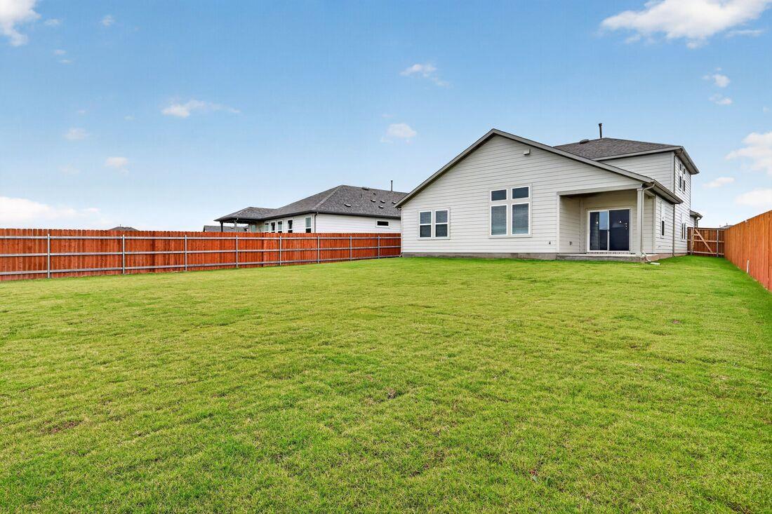 206 Childress St, Hutto, TX 78634