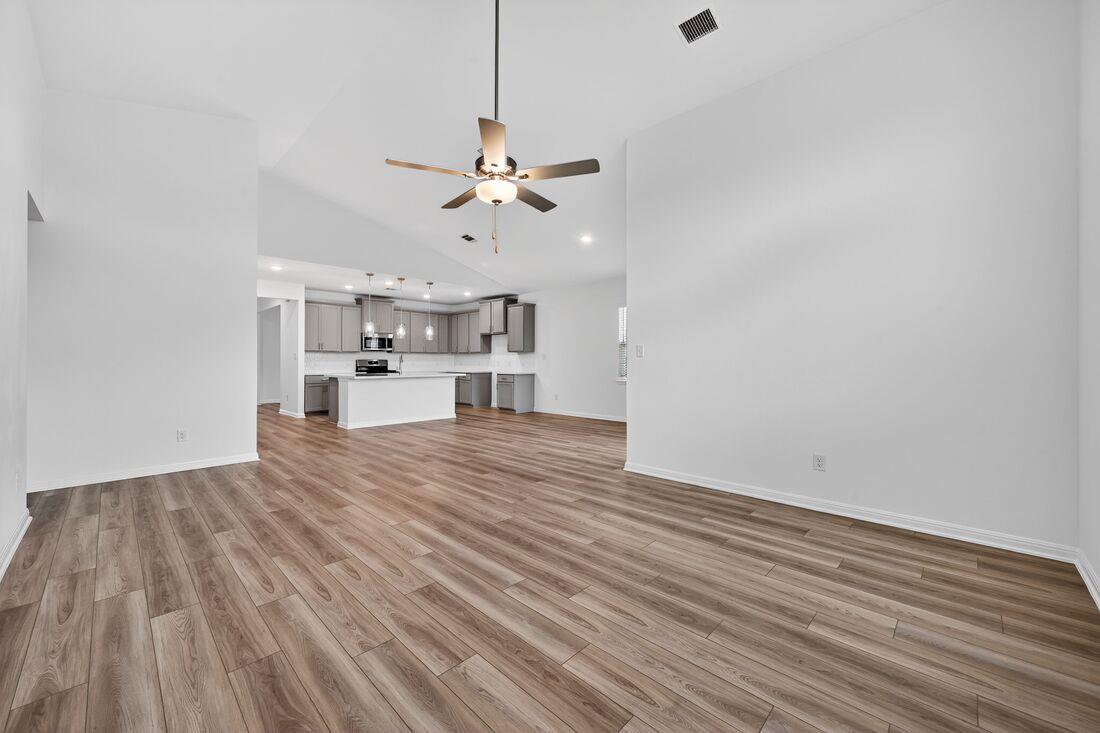 206 Childress St, Hutto, TX 78634