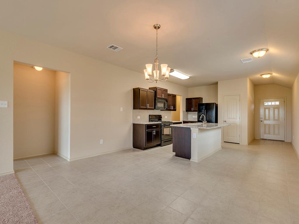 224 Lake Gln, San Marcos, TX 78666