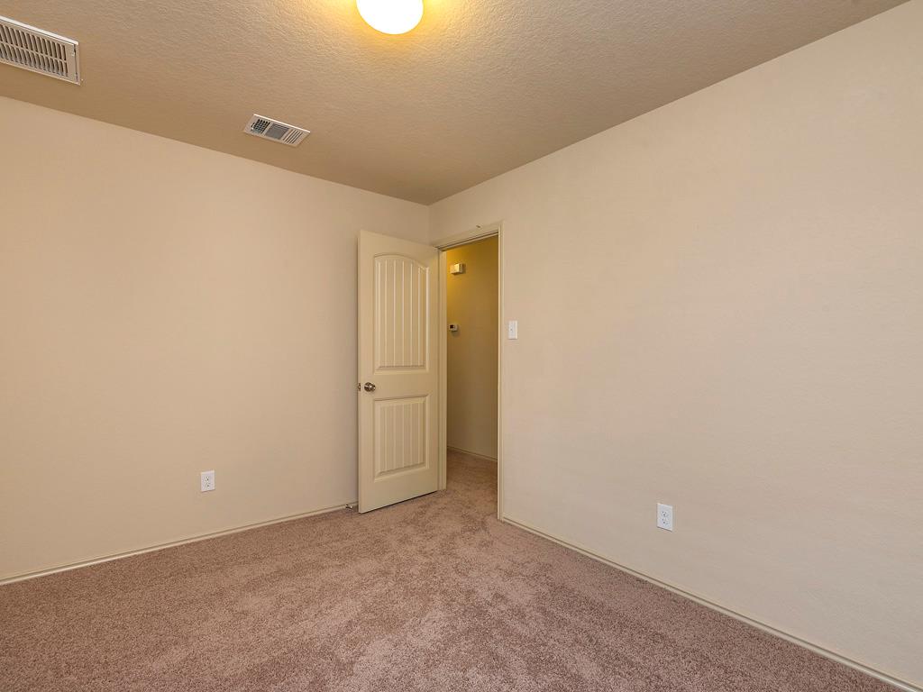 224 Lake Gln, San Marcos, TX 78666