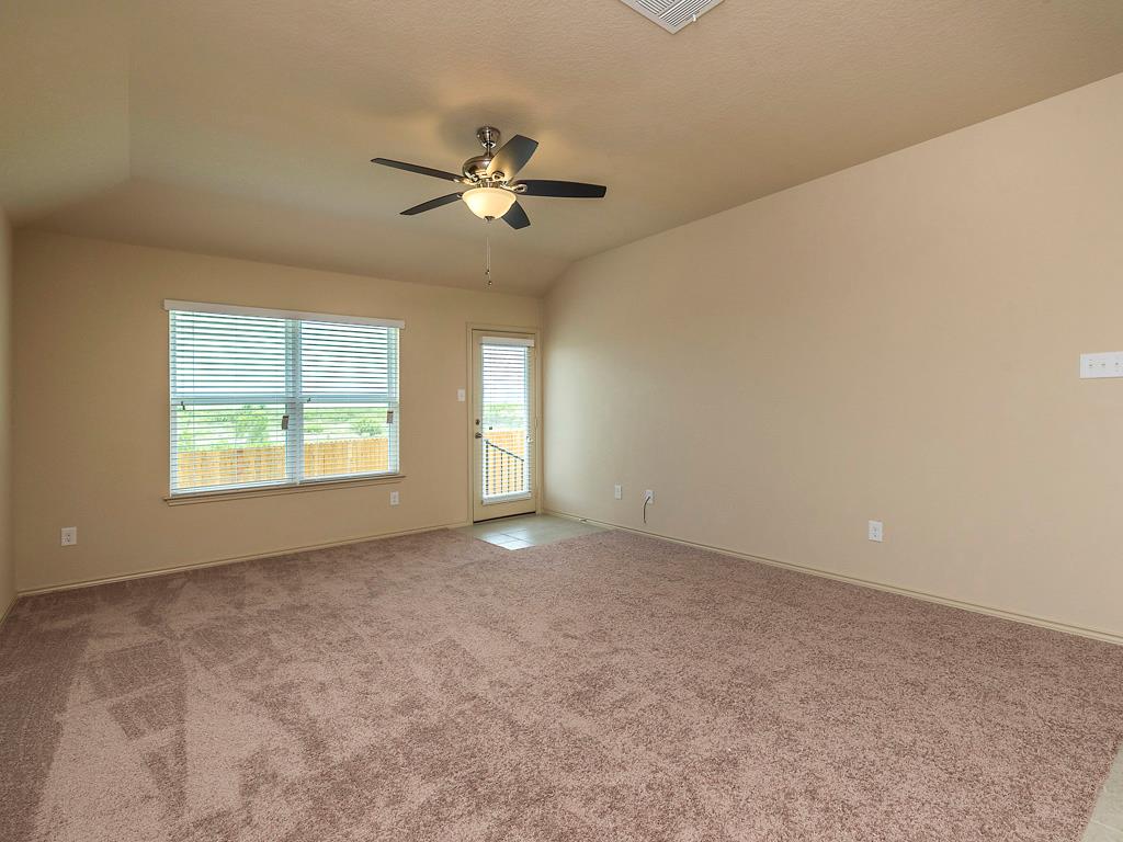 224 Lake Gln, San Marcos, TX 78666