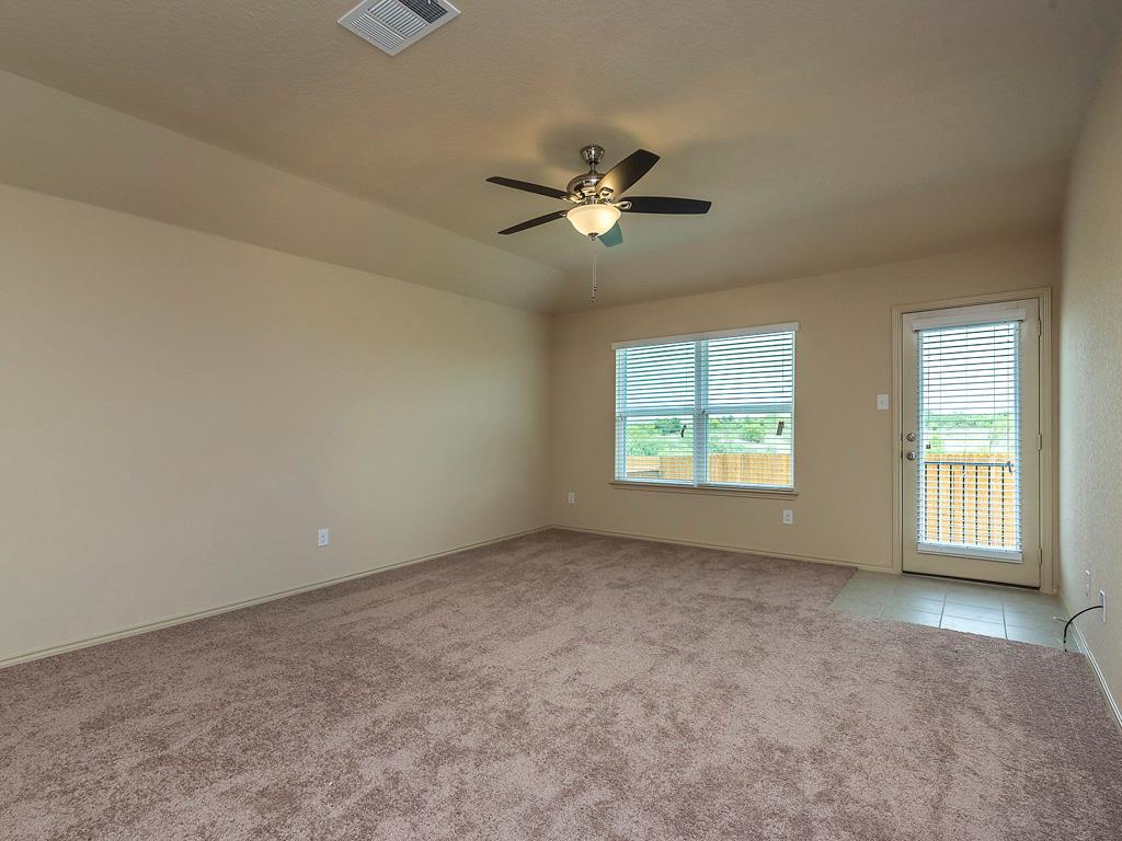 224 Lake Gln, San Marcos, TX 78666