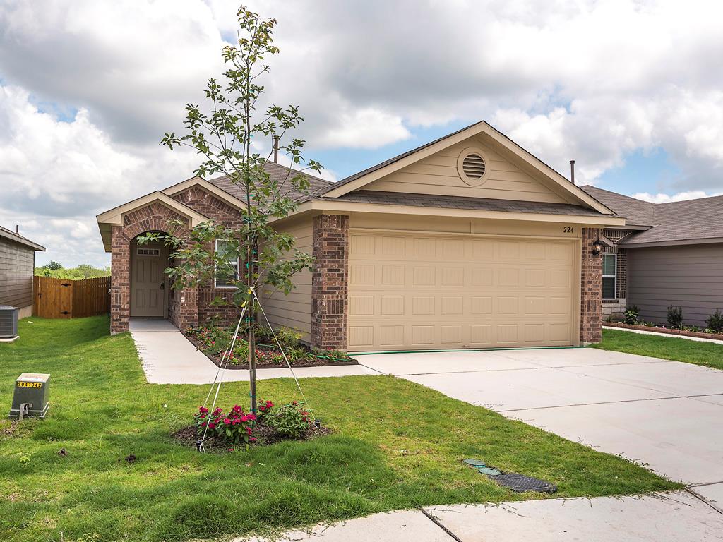 224 Lake Gln, San Marcos, TX 78666