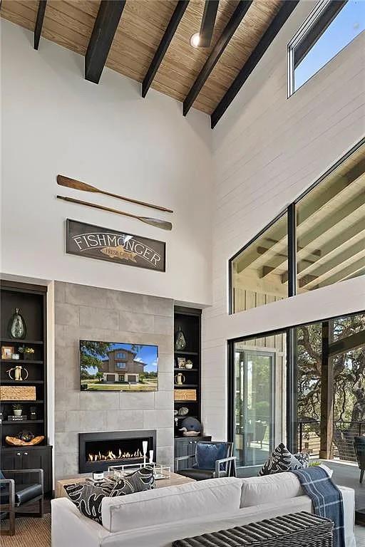 19213 Lost Tree Blvd, Spicewood, TX 78669