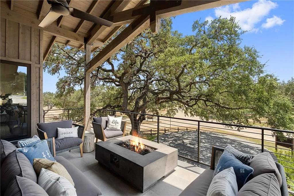 19213 Lost Tree Blvd, Spicewood, TX 78669