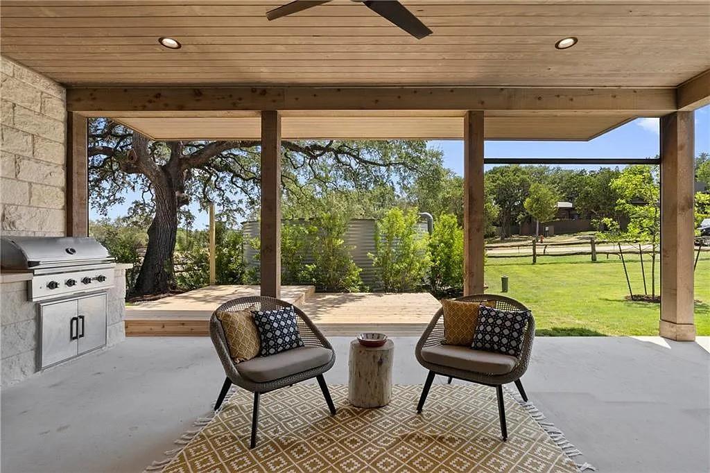 19213 Lost Tree Blvd, Spicewood, TX 78669