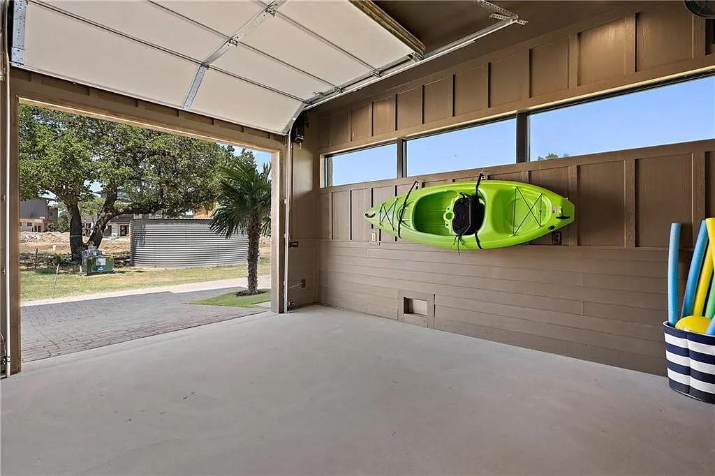 19213 Lost Tree Blvd, Spicewood, TX 78669