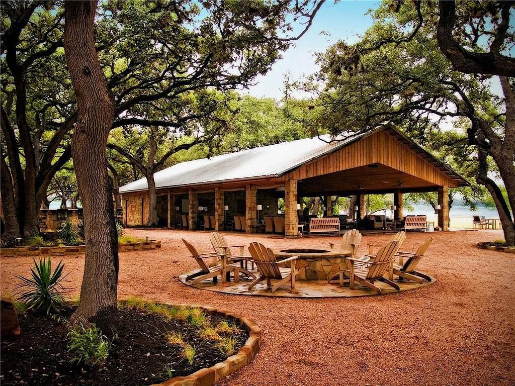 19213 Lost Tree Blvd, Spicewood, TX 78669