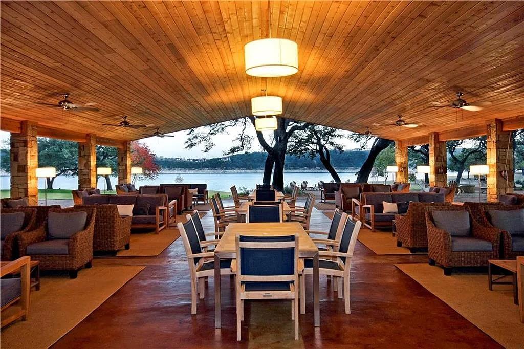 19213 Lost Tree Blvd, Spicewood, TX 78669