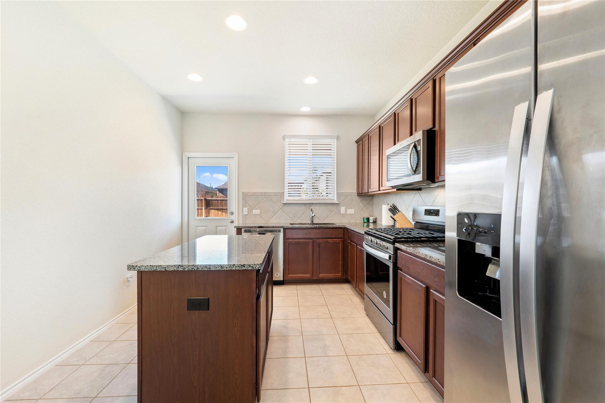 612 Reinhardt Blvd, Georgetown, TX 78626