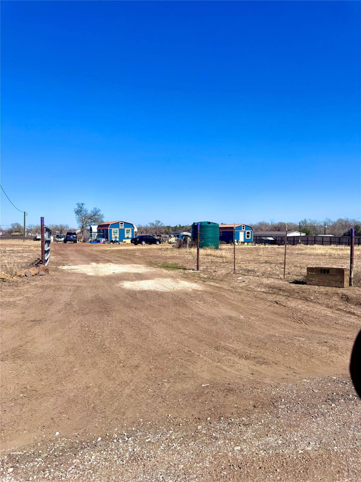 261 Engelke Rd, Kingsbury, TX 78638