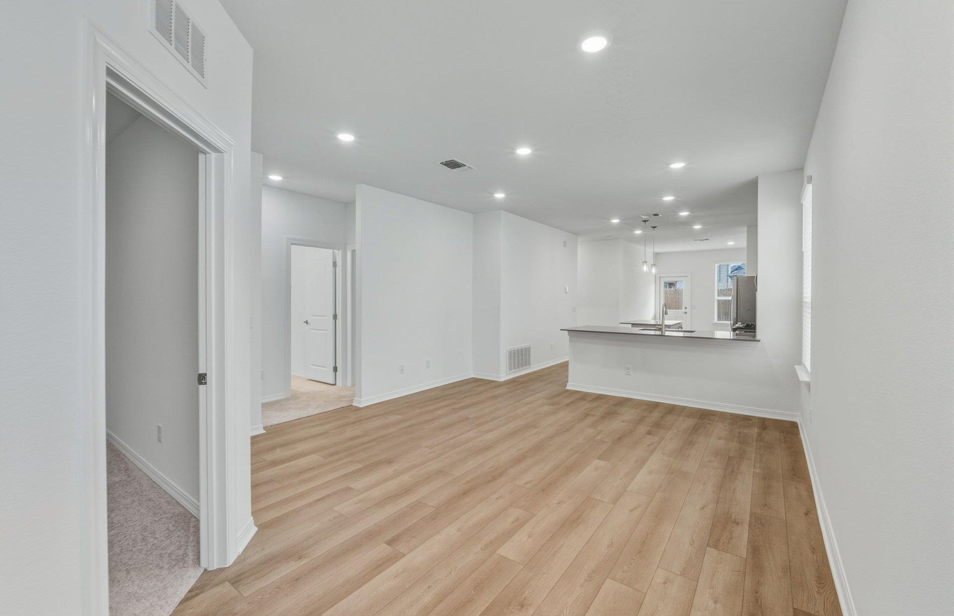 330 Bridge deck Loop, Kyle, TX 78640