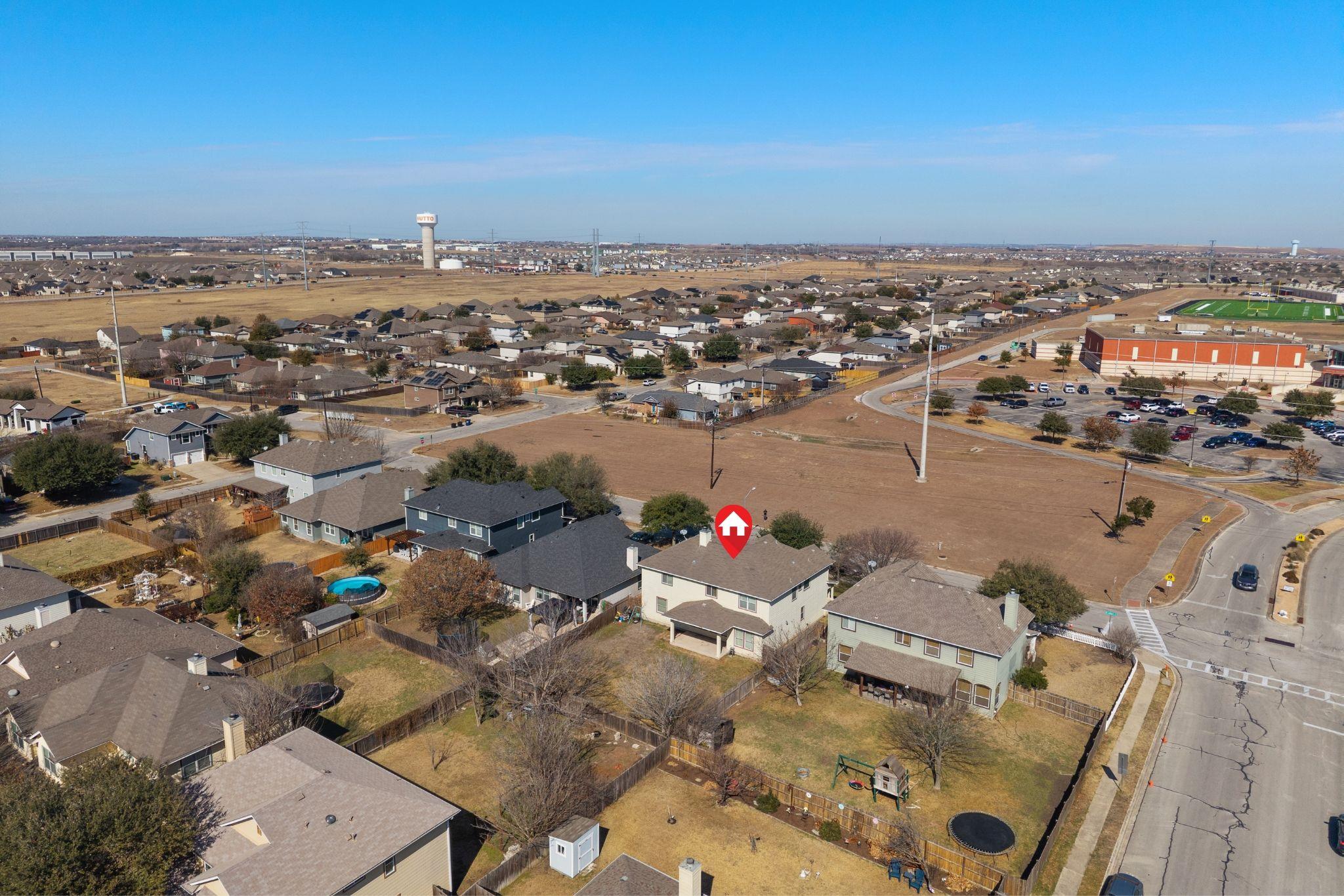 203 Holland St, Hutto, TX 78634