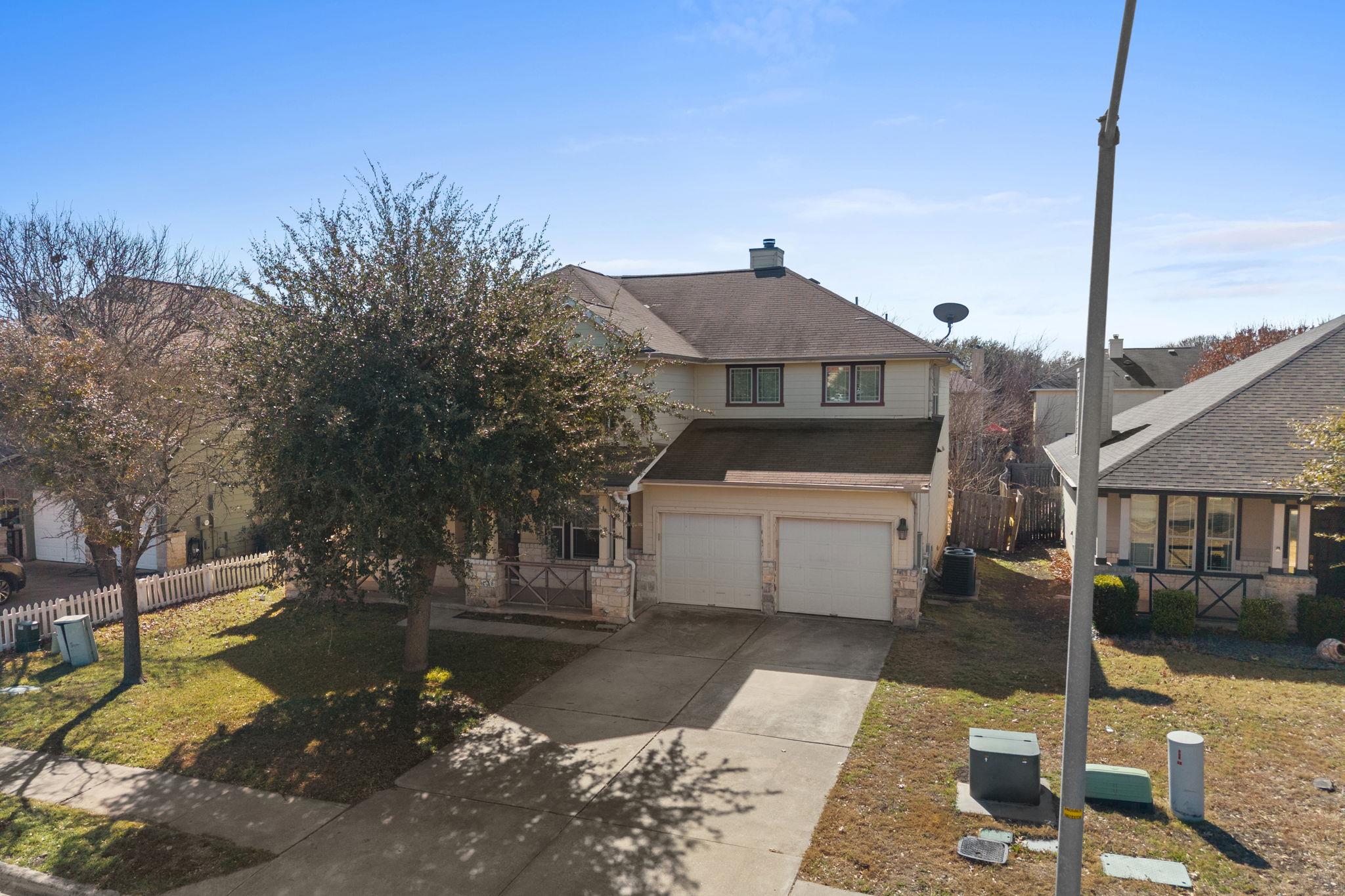 203 Holland St, Hutto, TX 78634
