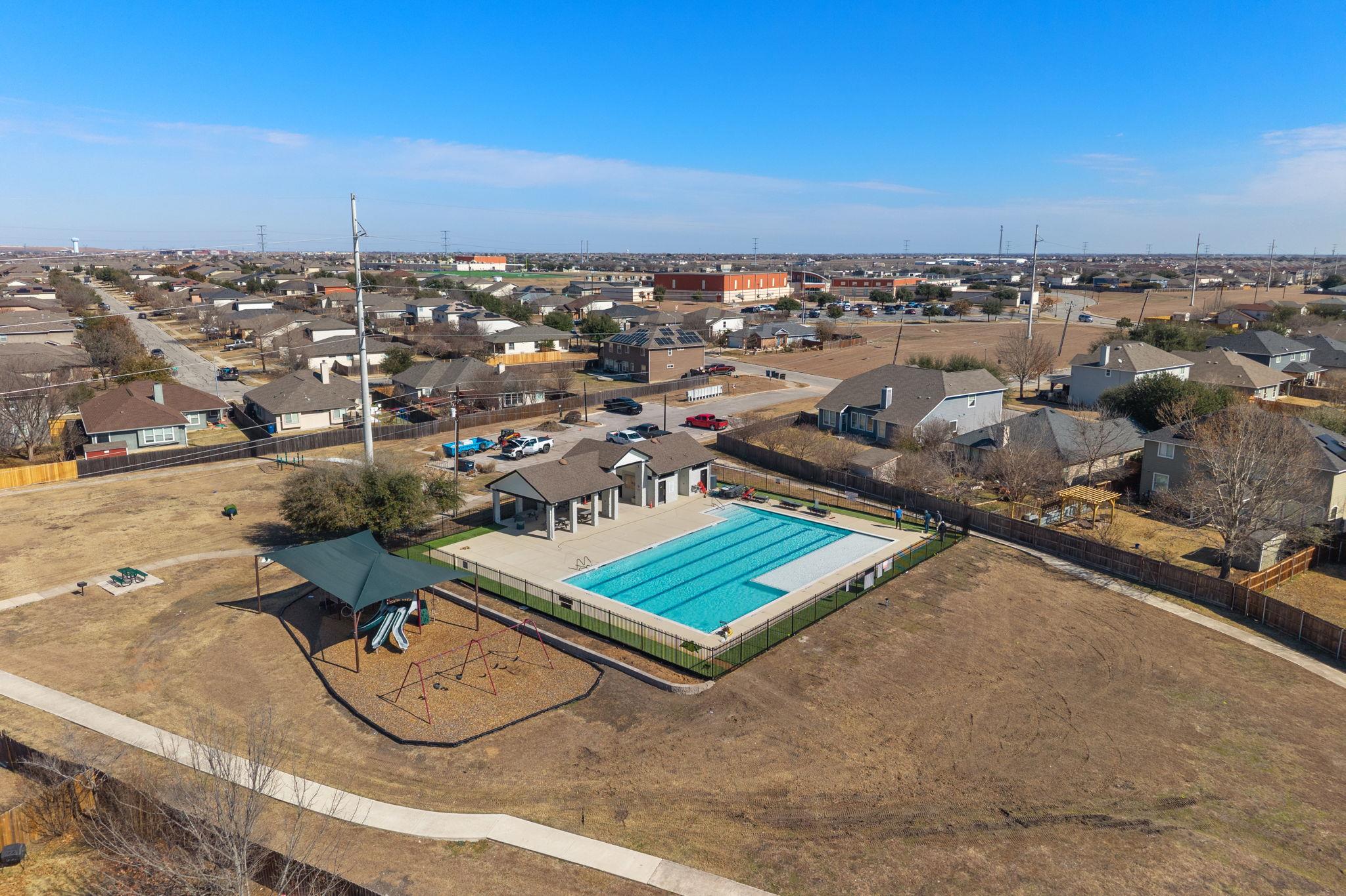 203 Holland St, Hutto, TX 78634