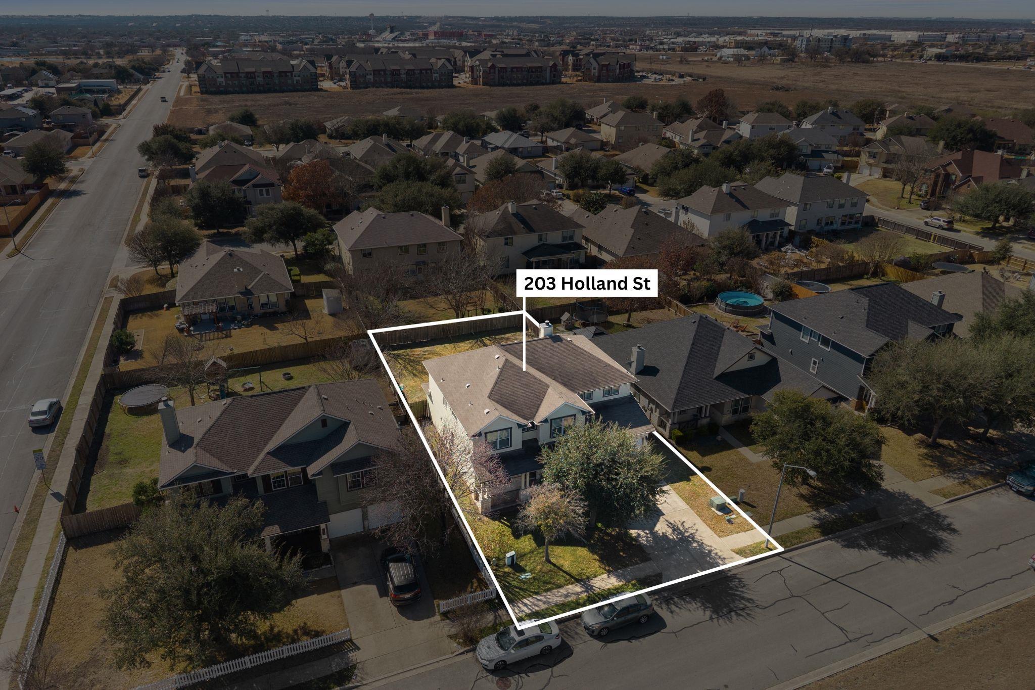 203 Holland St, Hutto, TX 78634