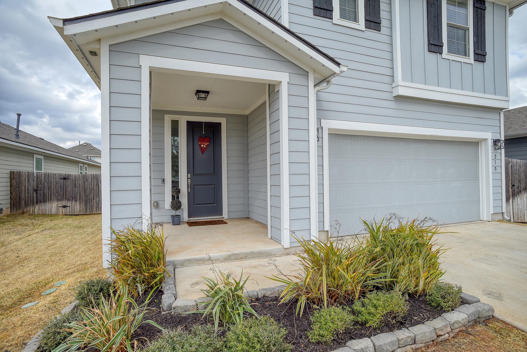 210 Cold Spring Loop, Bastrop, TX 78602