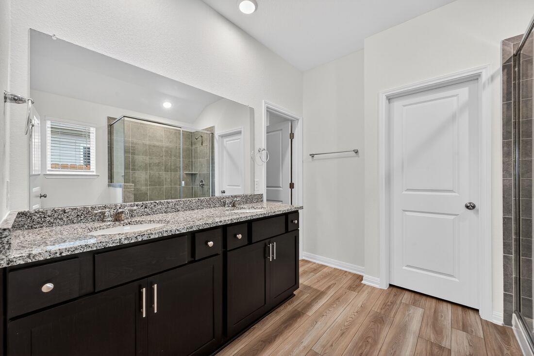 203 Makinaw Rd, Hutto, TX 78634