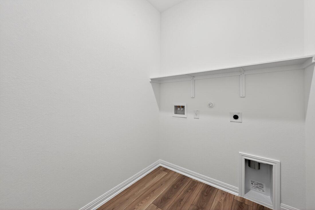 203 Makinaw Rd, Hutto, TX 78634