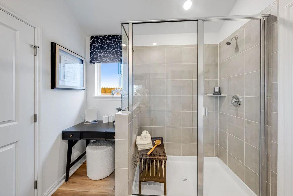 203 Makinaw Rd, Hutto, TX 78634