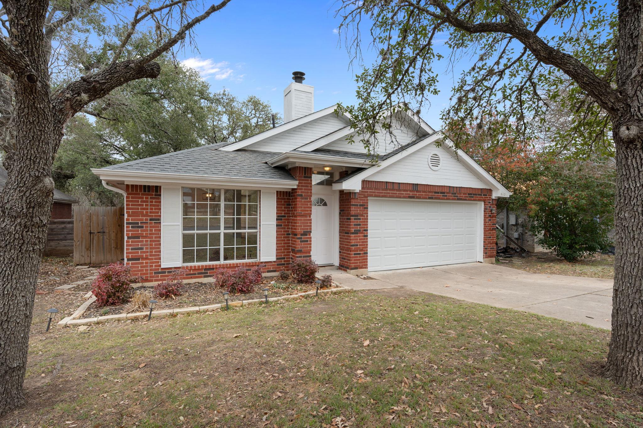 8112 Nairn Dr, Austin, TX 78749