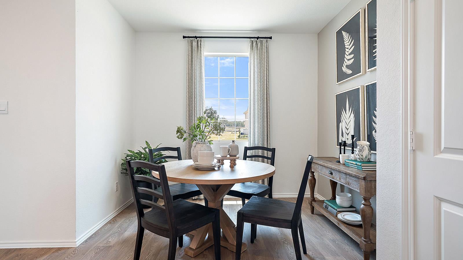 318 NIZAO Ln, Bastrop, TX 78602