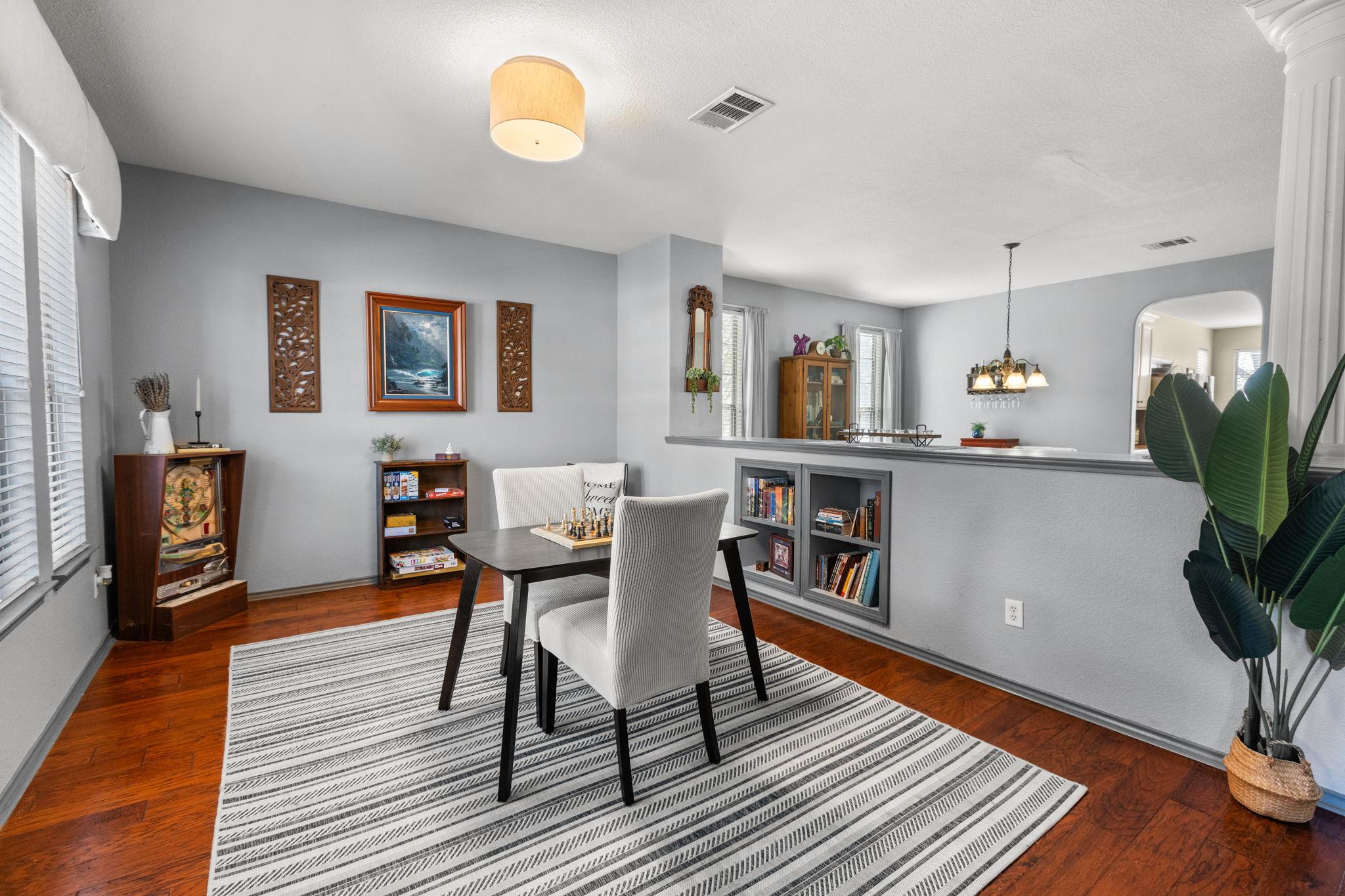 4405 Woodstock Dr, Georgetown, TX 78633