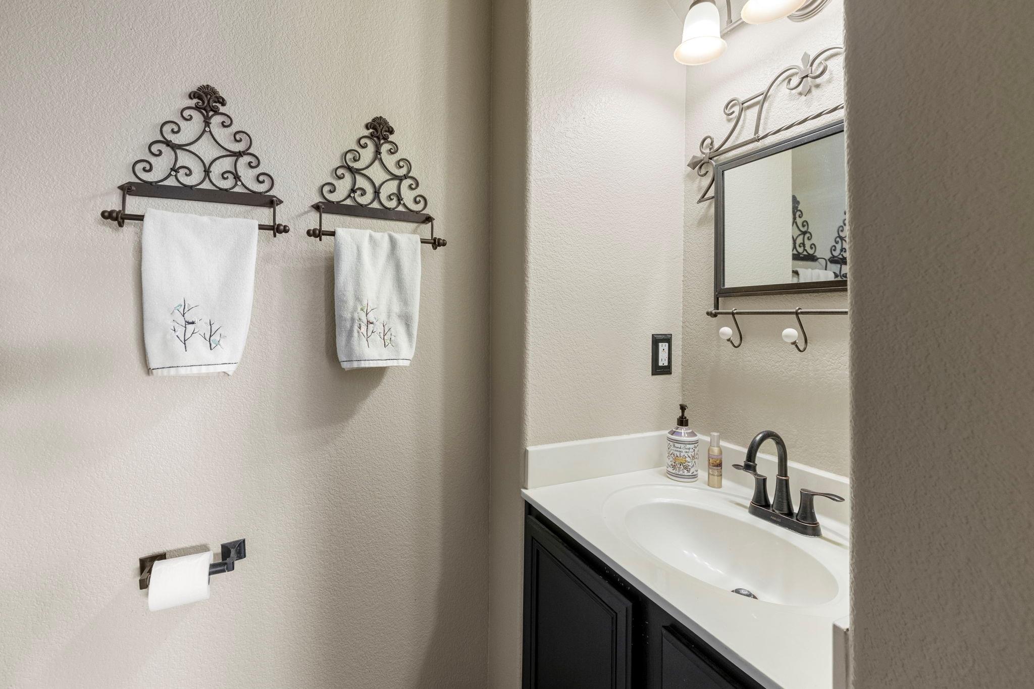 4405 Woodstock Dr, Georgetown, TX 78633