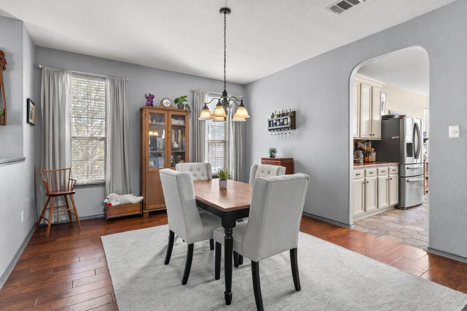 4405 Woodstock Dr, Georgetown, TX 78633