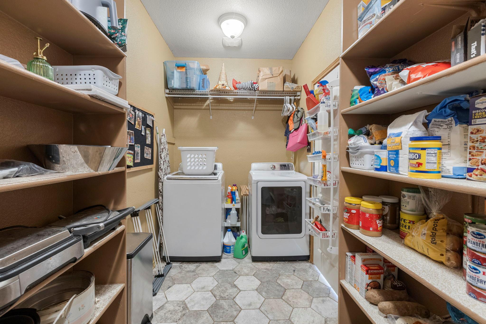 4405 Woodstock Dr, Georgetown, TX 78633