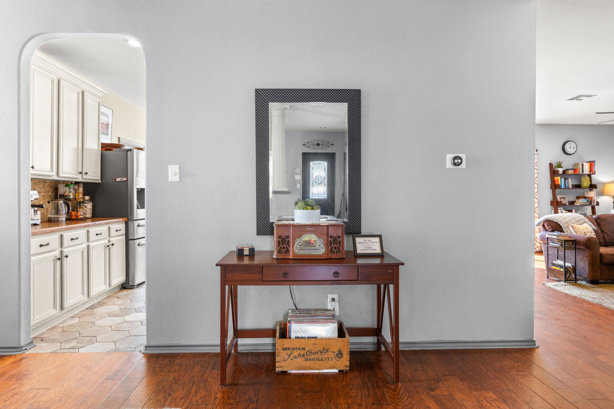 4405 Woodstock Dr, Georgetown, TX 78633