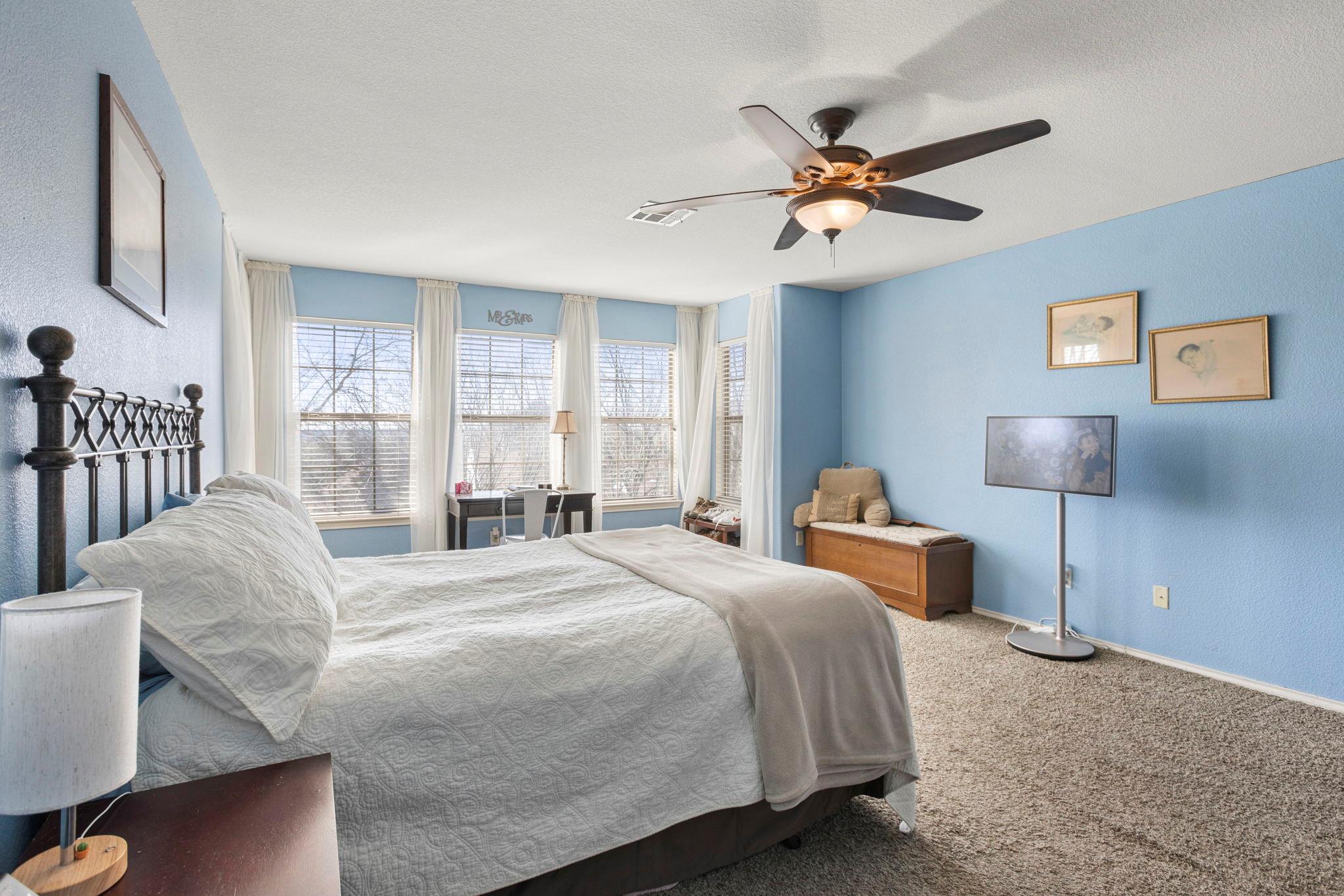 4405 Woodstock Dr, Georgetown, TX 78633