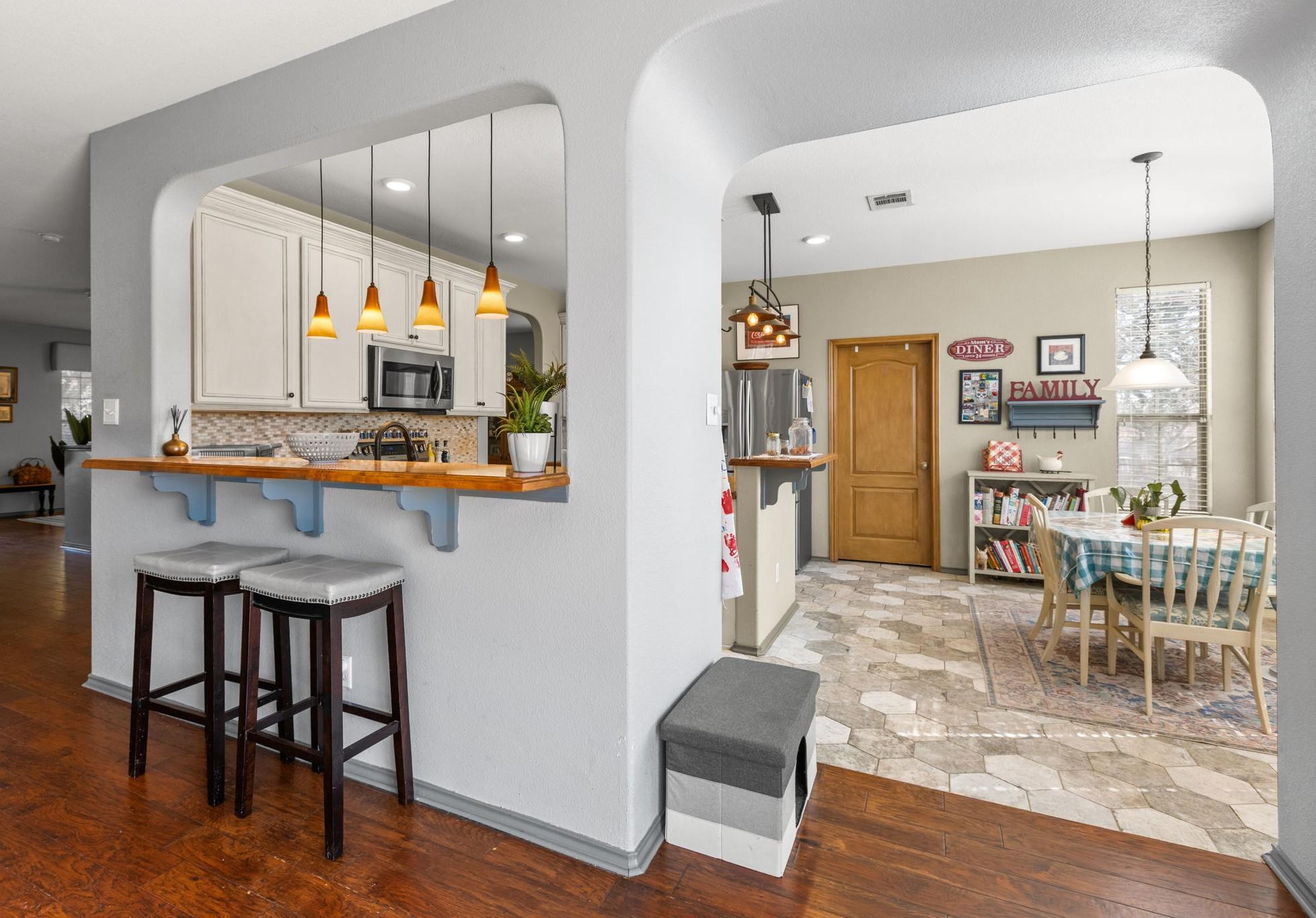 4405 Woodstock Dr, Georgetown, TX 78633