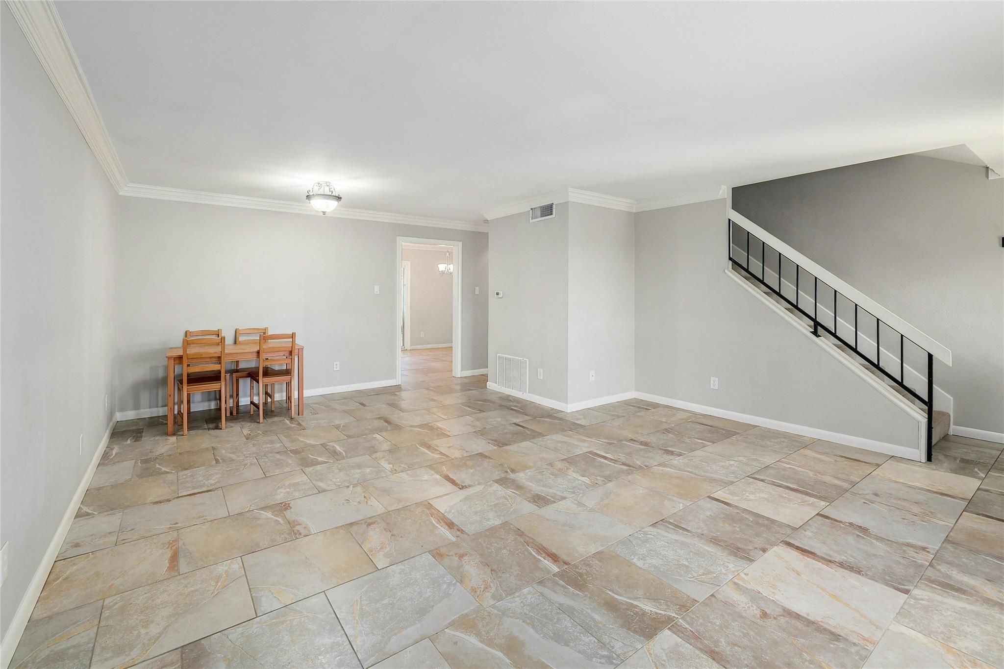 2002 Millay Dr # 118, Austin, TX 78752