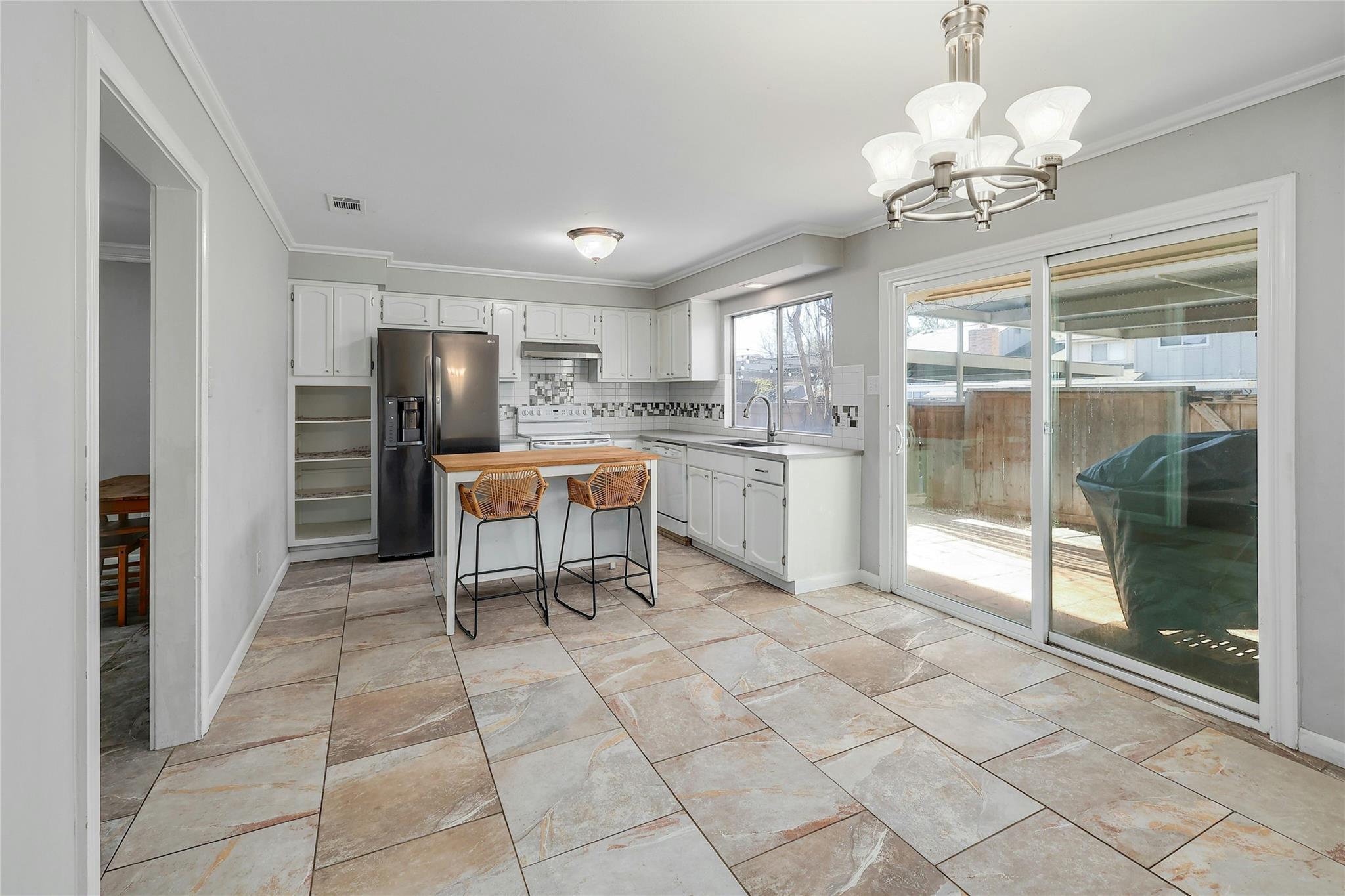 2002 Millay Dr # 118, Austin, TX 78752