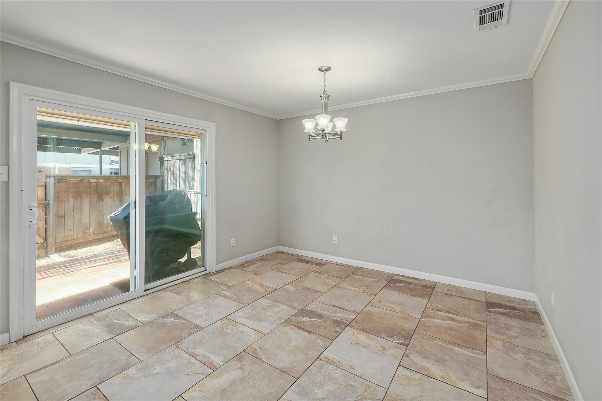 2002 Millay Dr # 118, Austin, TX 78752