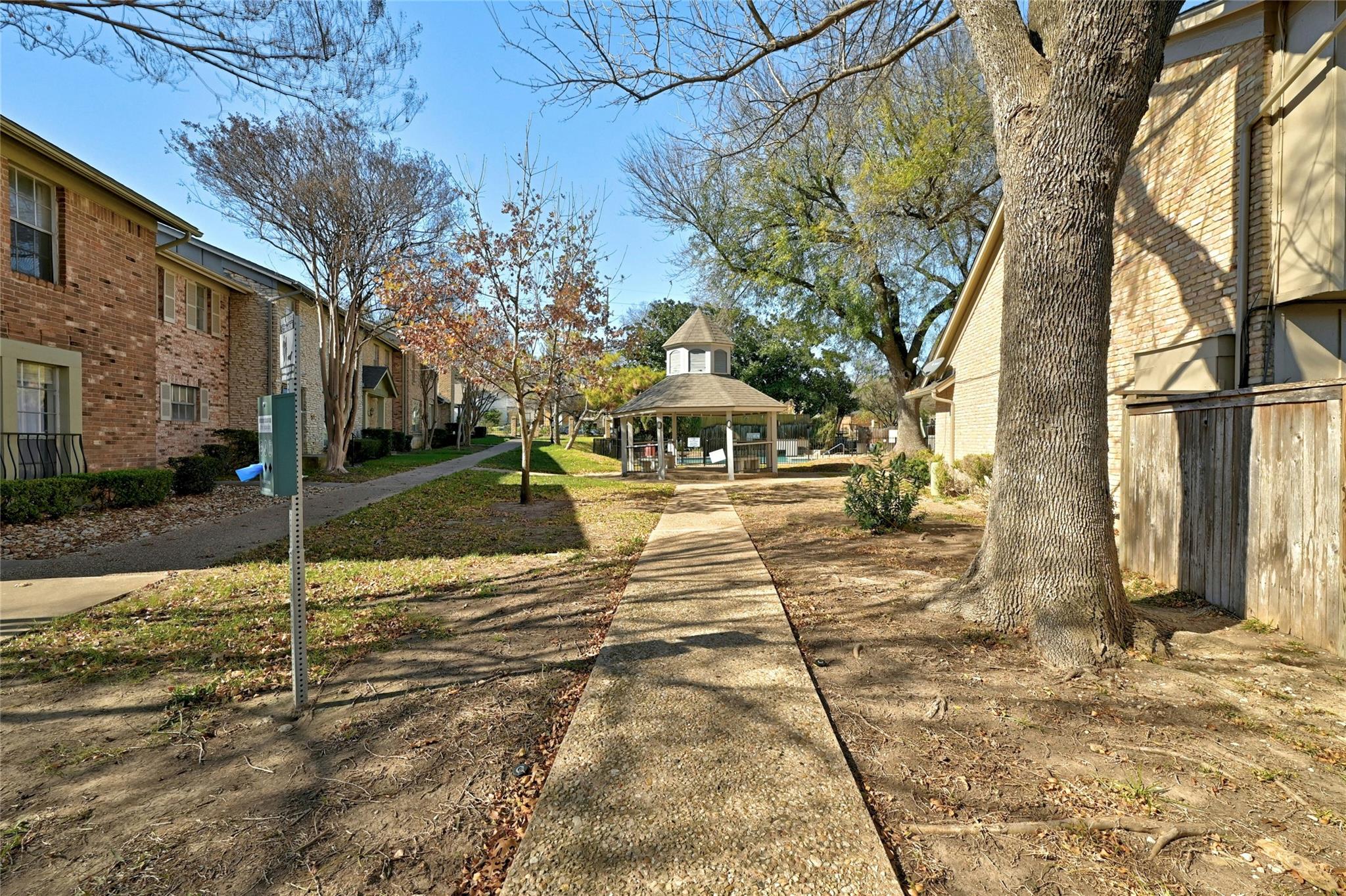 2002 Millay Dr # 118, Austin, TX 78752