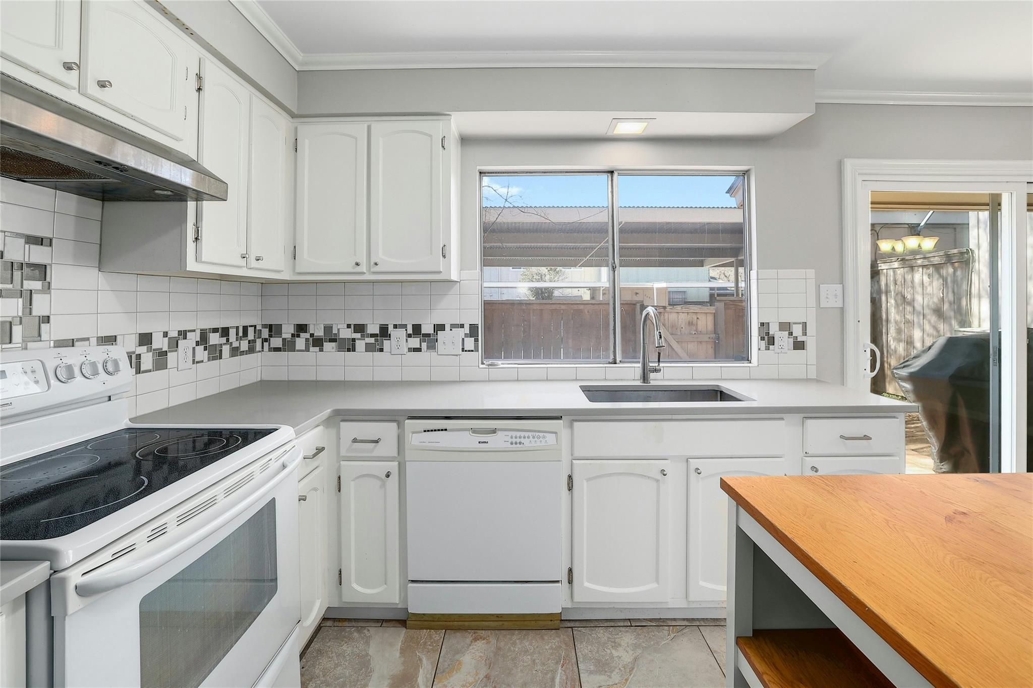 2002 Millay Dr # 118, Austin, TX 78752