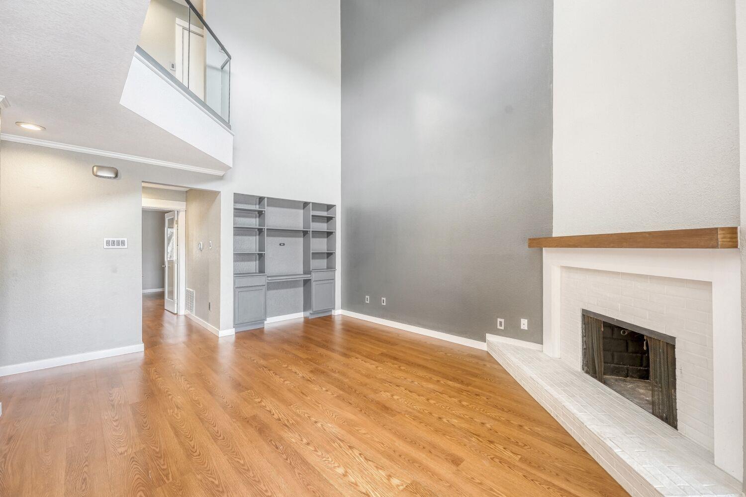 8200 Neely Dr # 214, Austin, TX 78759