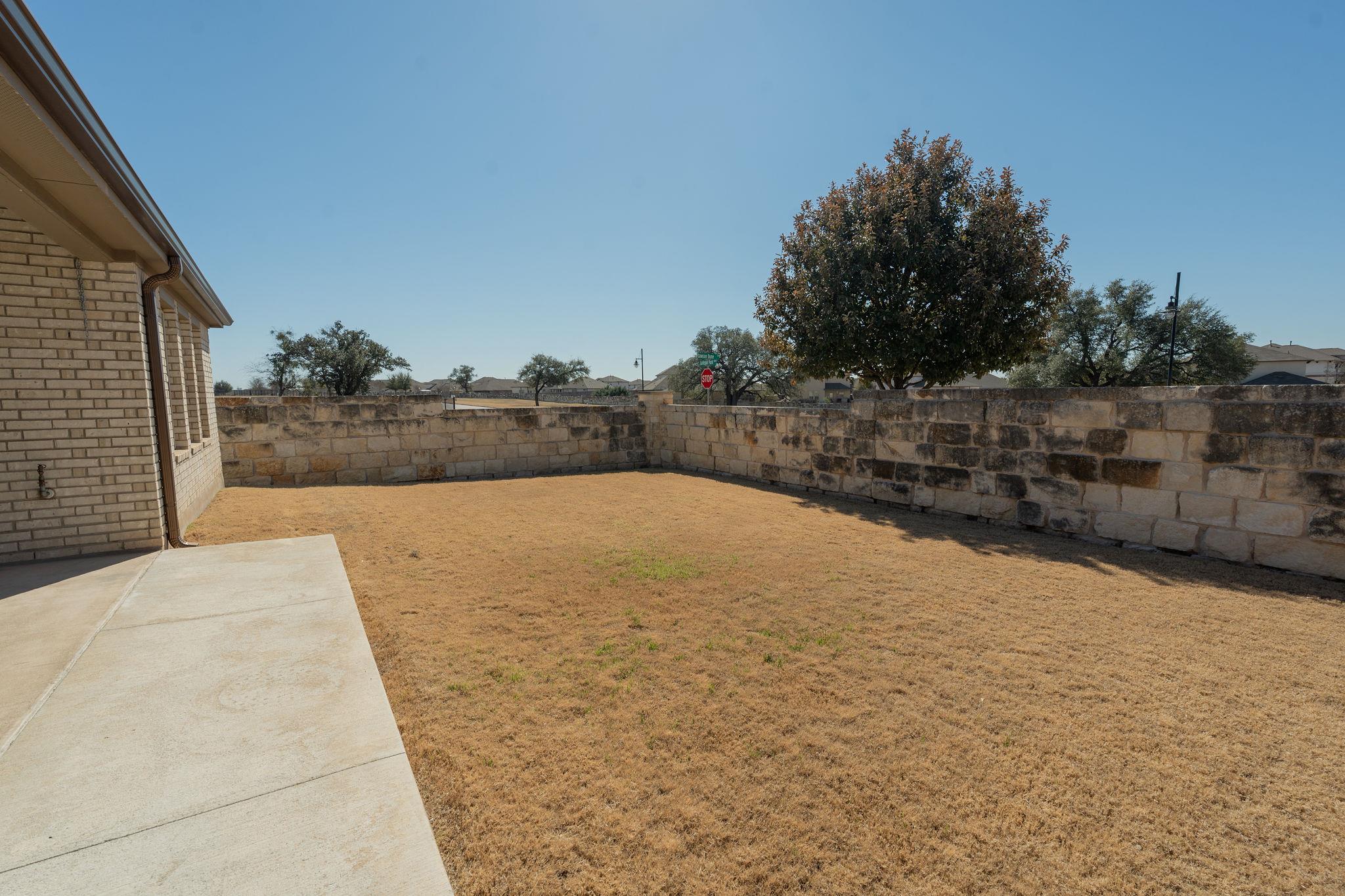 156 Pine Island Ln, Leander, TX 78641