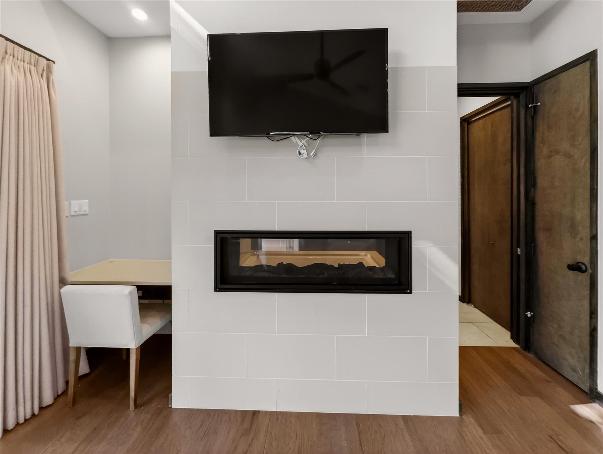 2113 Barbaro Way unit 17 Way # 17, Spicewood, TX 78669