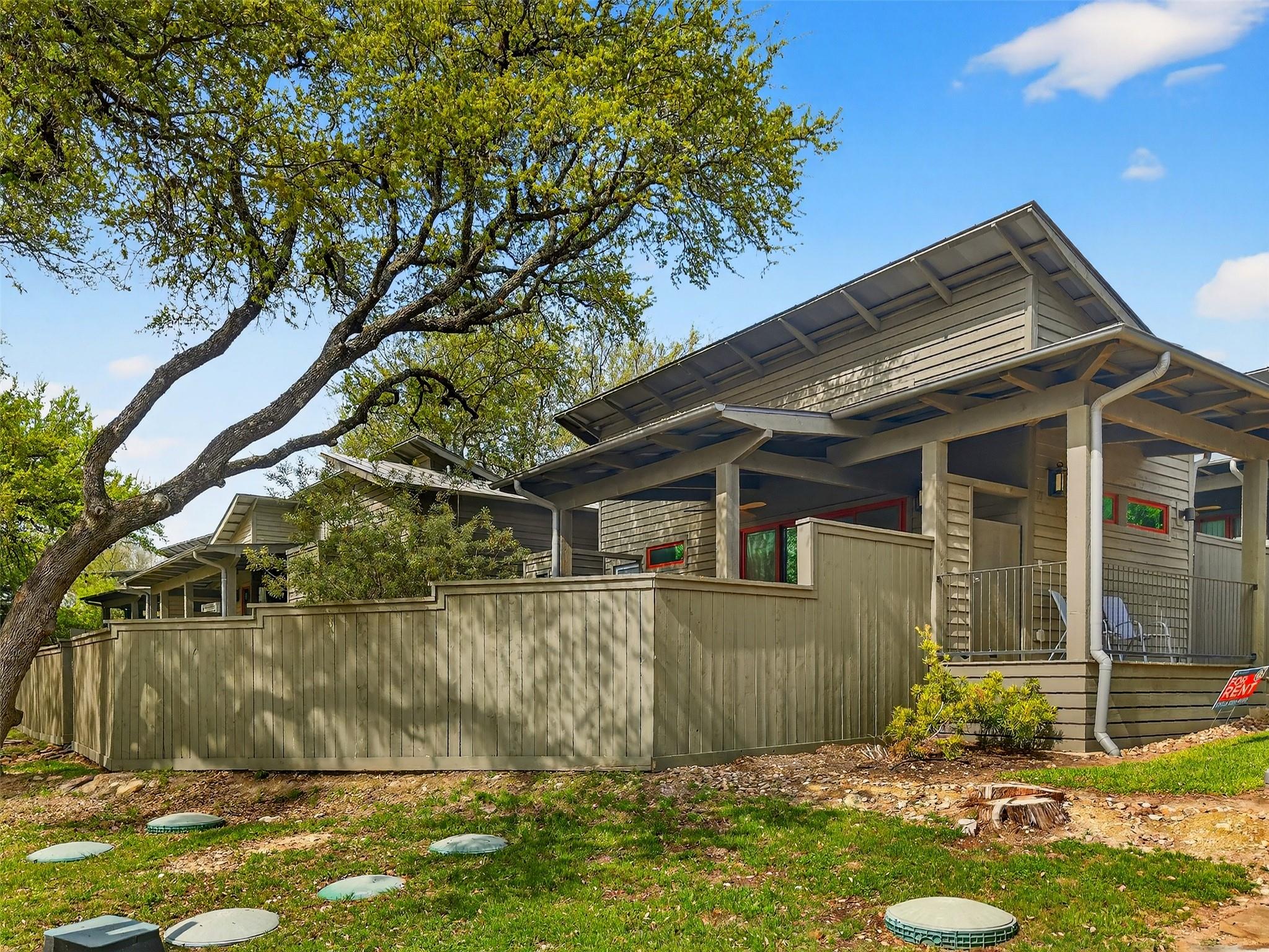 2113 Barbaro Way unit 17 Way # 17, Spicewood, TX 78669