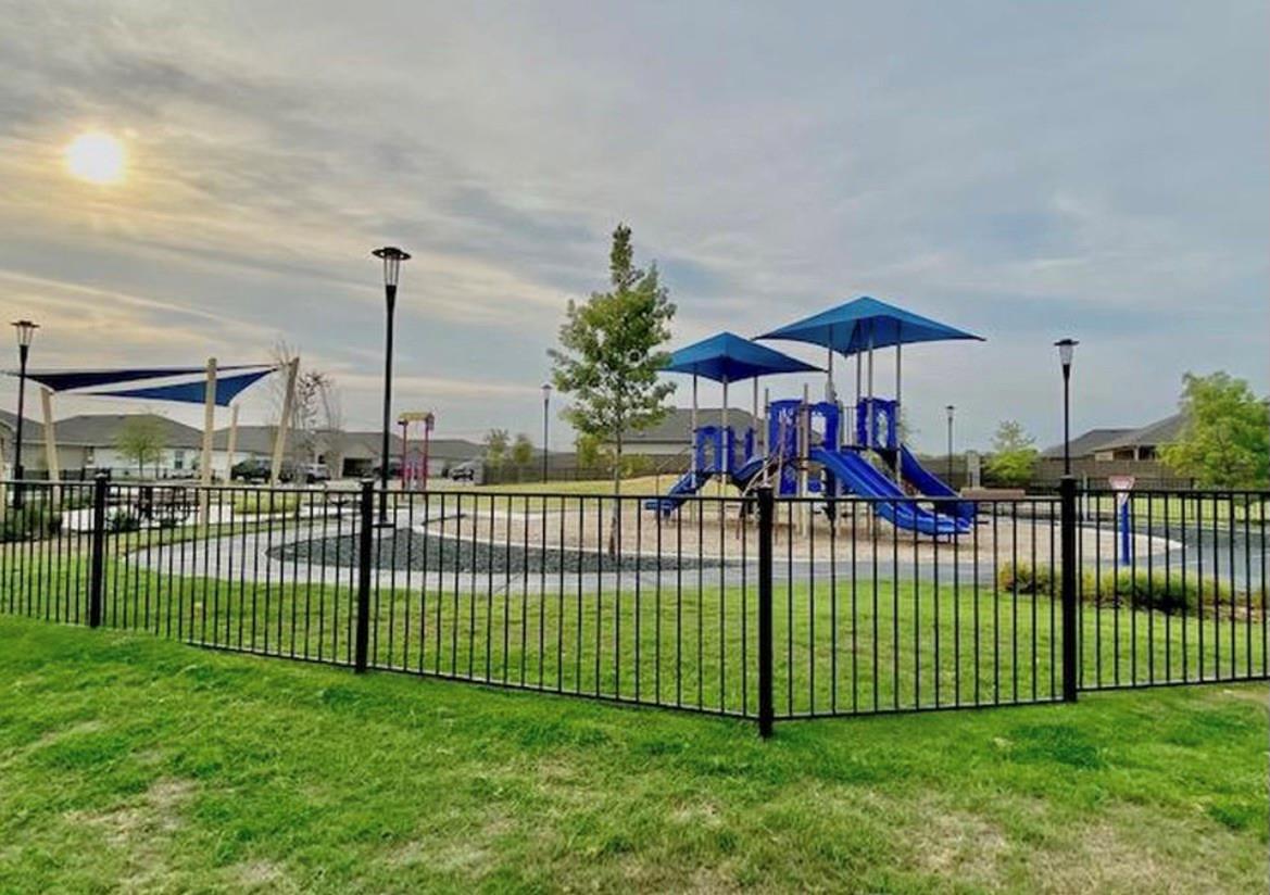 1308 Camden Ln, Lockhart, TX 78644