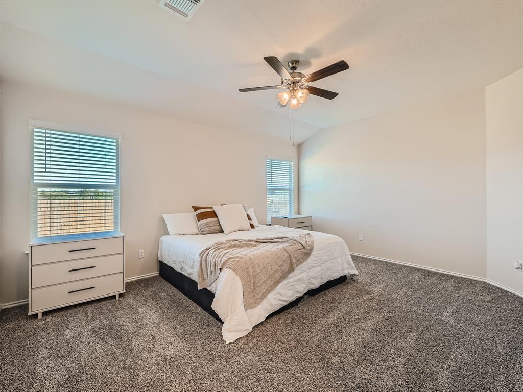 201 Break Ave, Taylor, TX 76574