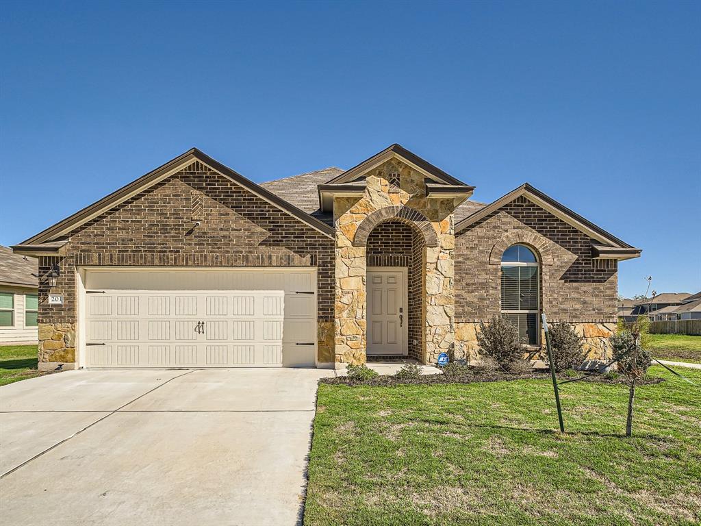 201 Break Ave, Taylor, TX 76574