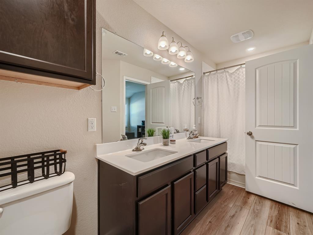 201 Break Ave, Taylor, TX 76574