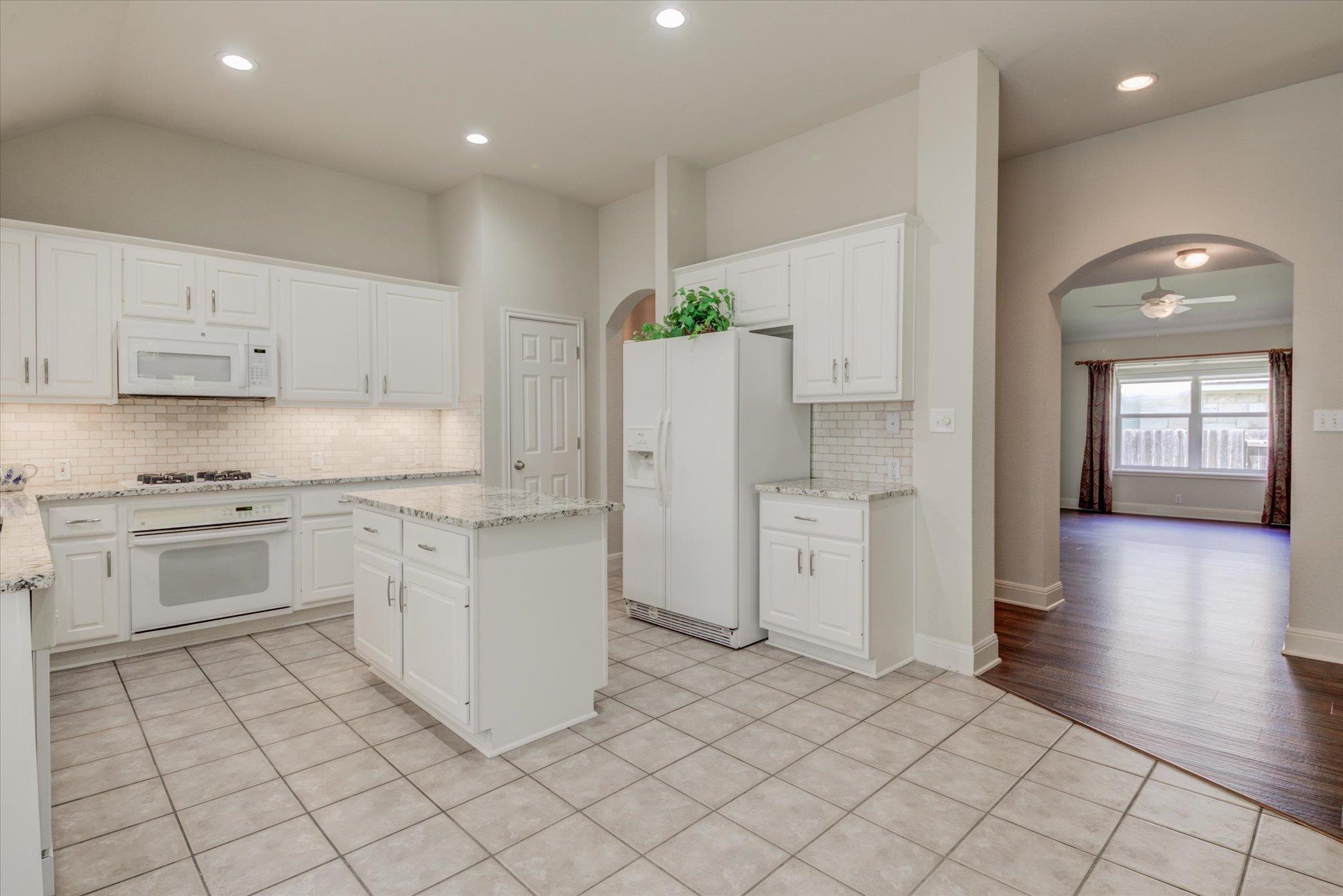 2023 Kimbrook Dr, Round Rock, TX 78681